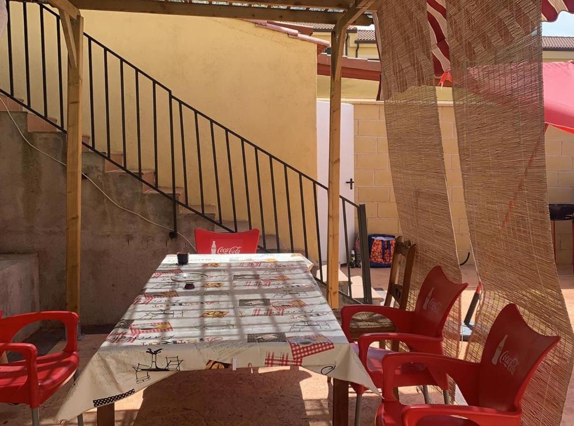 Chalet Pradonavas Navas de San Antonio Екстер'єр фото