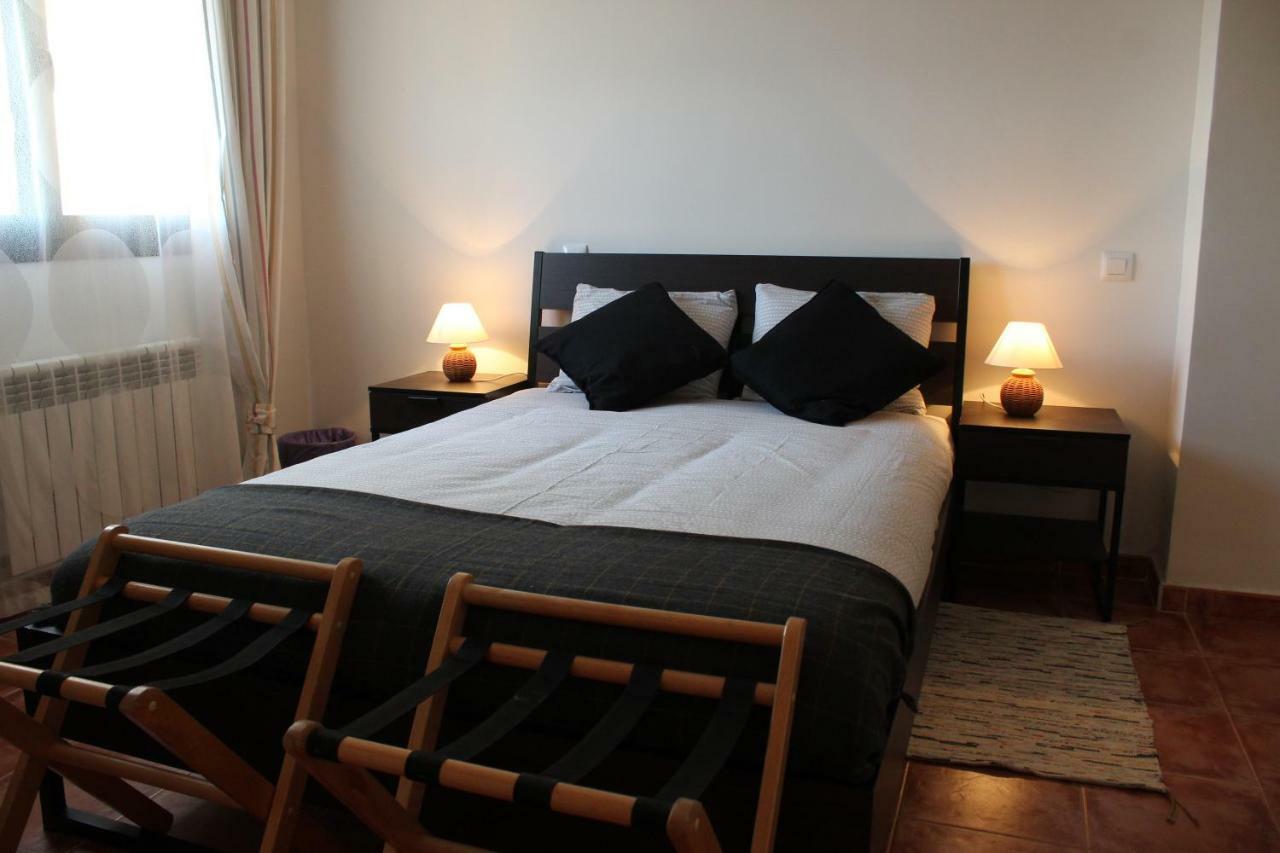 Chalet Pradonavas Navas de San Antonio Екстер'єр фото
