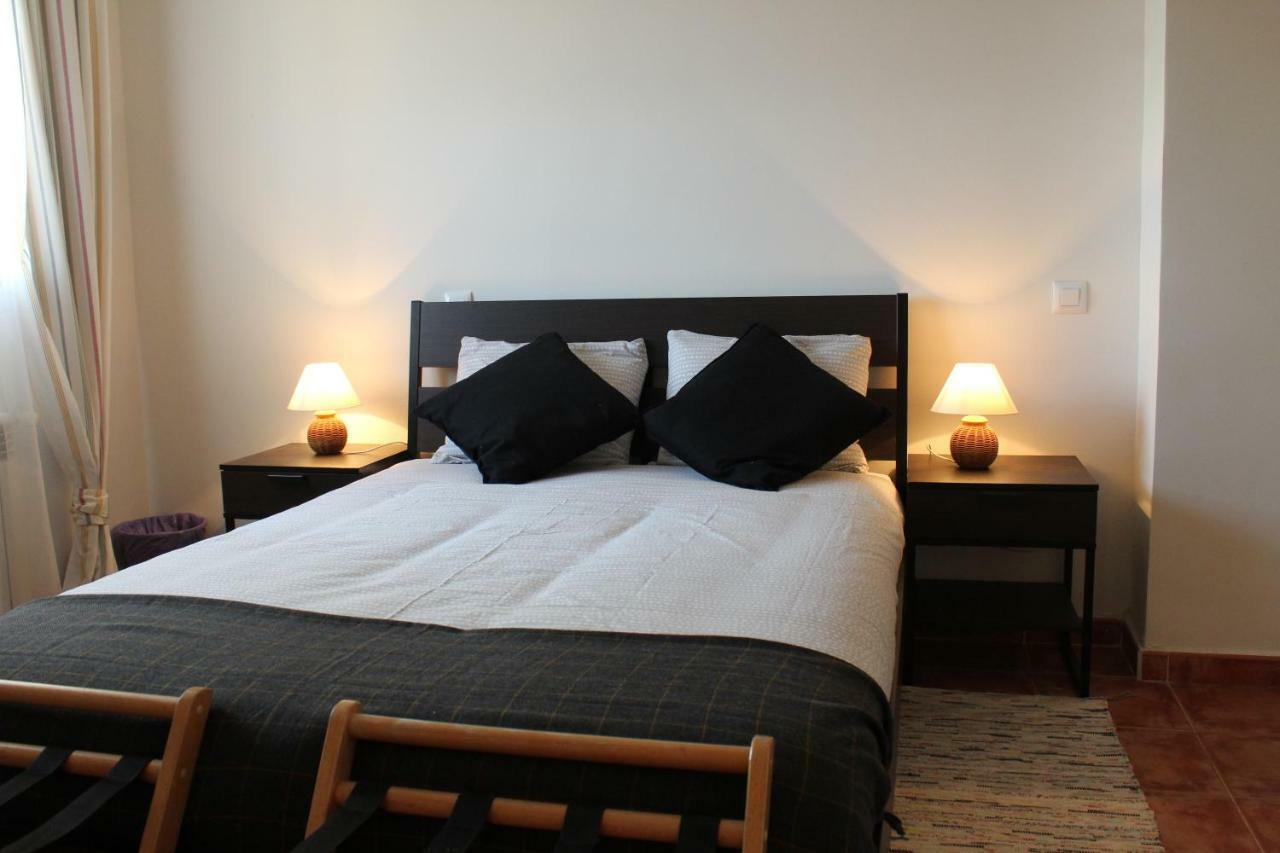 Chalet Pradonavas Navas de San Antonio Екстер'єр фото